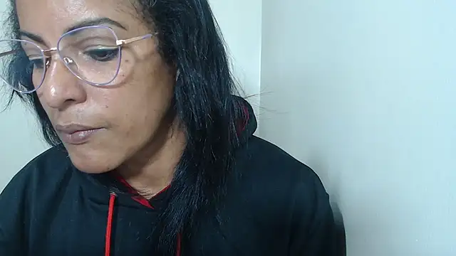 Snapshot of kateleyagrey chatting on June 14, 2:30 pm kateleyagrey online show from June 14, 2:30 pm