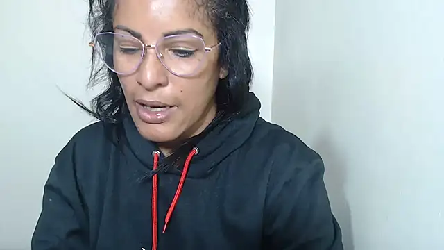 Snapshot of kateleyagrey chatting on July 5, 12:45 pm kateleyagrey online show from July 5, 12:45 pm