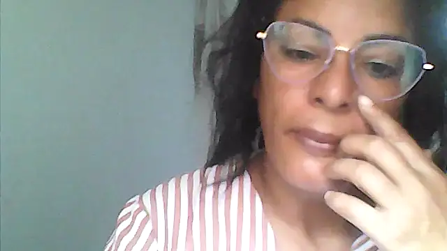 Snapshot of kateleyagrey chatting on July 19, 2:10 pm kateleyagrey online show from July 19, 2:10 pm