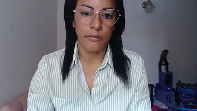 Snapshot of kateleyagrey chatting on July 23, 12:47 pm kateleyagrey online show from July 23, 12:47 pm