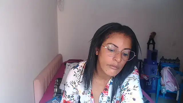Snapshot of kateleyagrey chatting on July 29, 1:09 pm kateleyagrey online show from July 29, 1:09 pm
