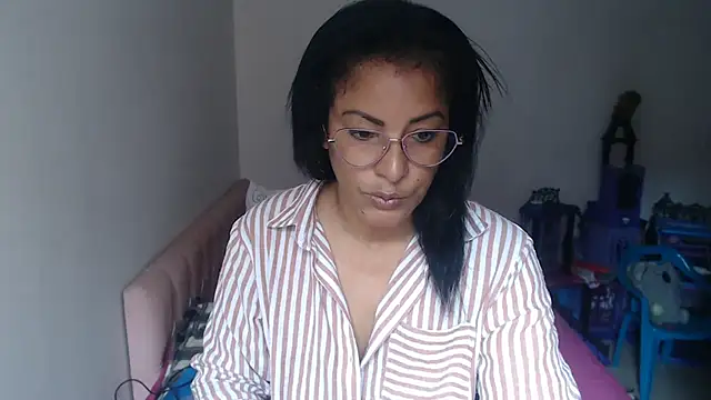 Snapshot of kateleyagrey chatting on July 31, 12:59 pm kateleyagrey online show from July 31, 12:59 pm