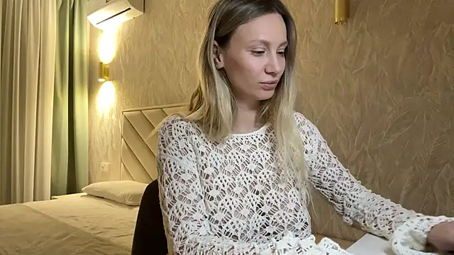 Alice Wonders online show from January 26, 10:57 pm