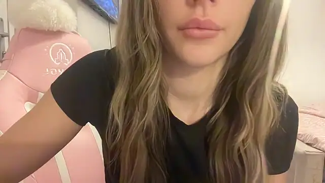 Lillymariee online show from January 14, 4:50 pm