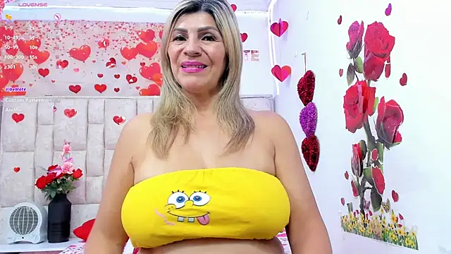 Snapshot of Celeste_Lincon chatting on July 25, 1:25 am Celeste Lincon online show from July 25, 1:25 am