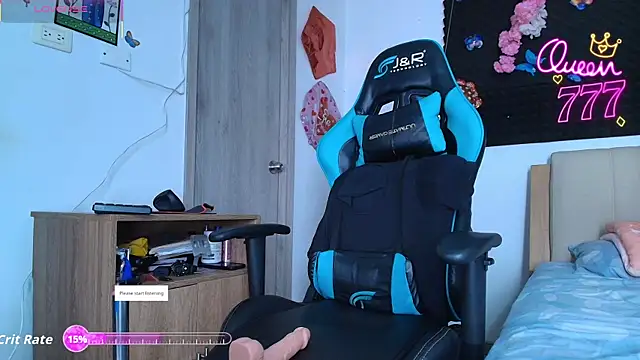 Hot Brunette34 online show from February 22, 2:13 am