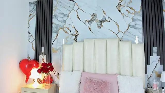 lulumars online show from February 24, 4:05 am