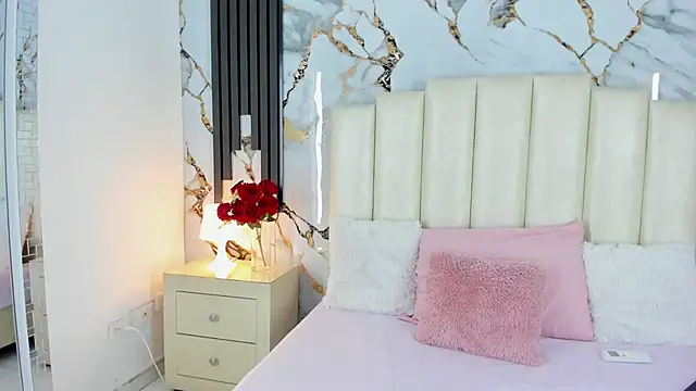 lulumars online show from March 14, 5:05 am