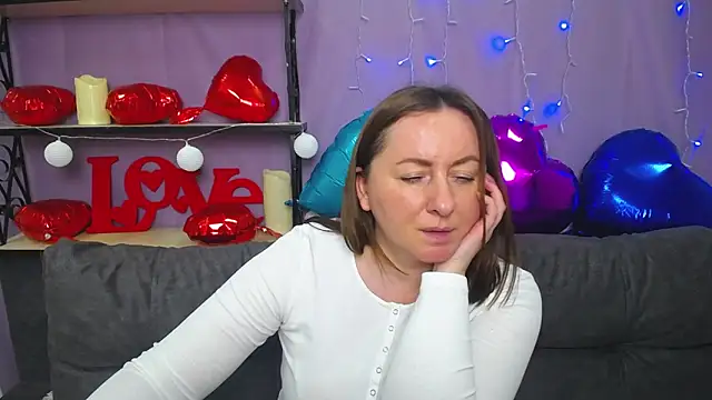 Snapshot of Abby_Taylorr chatting on February 23, 4:24 pm Abby Taylorr online show from February 23, 4:24 pm