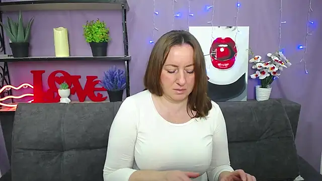 Snapshot of Abby_Taylorr chatting on March 13, 7:09 am Abby Taylorr online show from March 13, 7:09 am