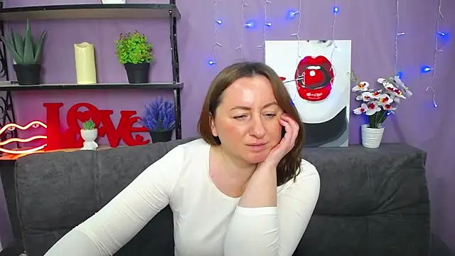 Snapshot of Abby_Taylorr chatting on March 13, 10:15 am Abby Taylorr online show from March 13, 10:15 am