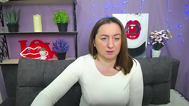 Snapshot of Abby_Taylorr chatting on March 22, 7:25 am Abby Taylorr online show from March 22, 7:25 am