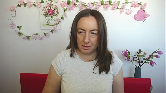 Snapshot of Abby_Taylorr chatting on September 11, 12:27 pm Abby Taylorr online show from September 11, 12:27 pm