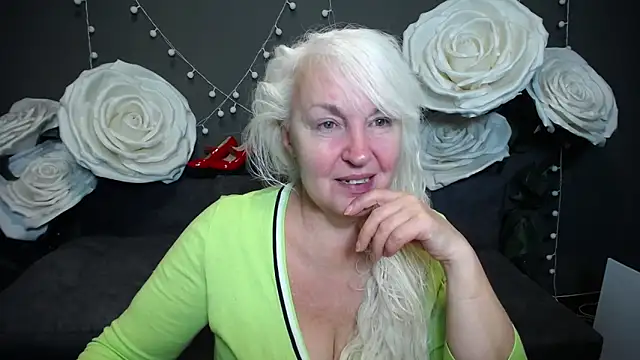 BlondyLeeBest online show from November 14, 7:34 pm