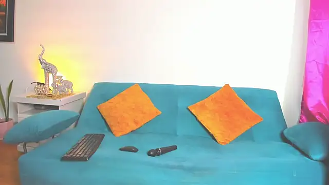 Victoria Jonness online show from January 15, 5:05 pm