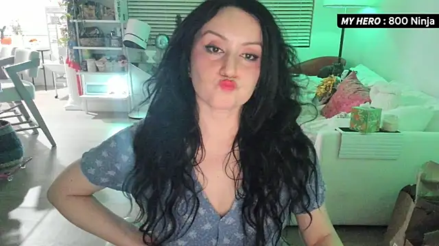 Snapshot of Vesaaa chatting on November 5, 4:01 am Vesaaa online show from November 5, 4:01 am