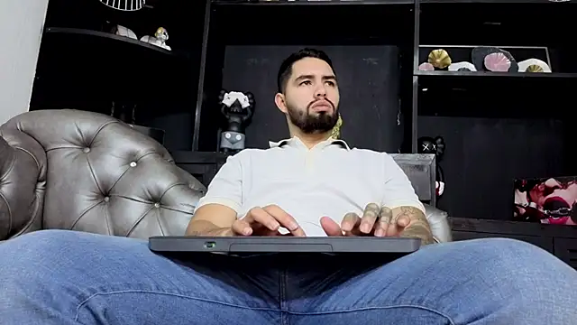 matteosantos online show from February 1, 11:42 am