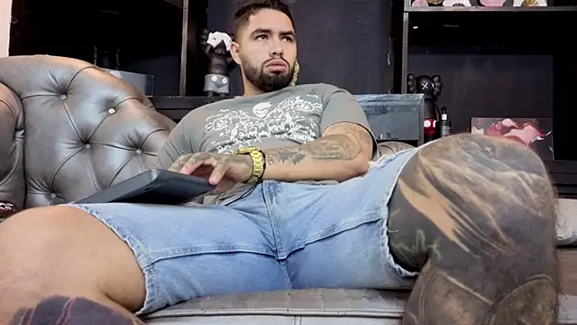 matteosantos online show from March 4, 12:11 pm