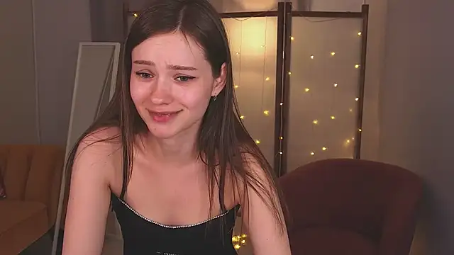 Snapshot of Sheila_Bless chatting on December 12, 10:20 pm Sheila Bless online show from December 12, 10:20 pm