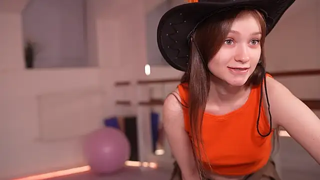 Snapshot of Sheila_Bless chatting on October 24, 6:37 pm Sheila Bless online show from October 24, 6:37 pm