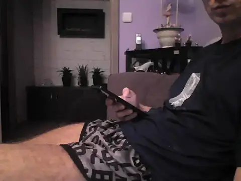 Snapshot of mikpeta chatting on August 1, 9:03 pm mikpeta online show from August 1, 9:03 pm