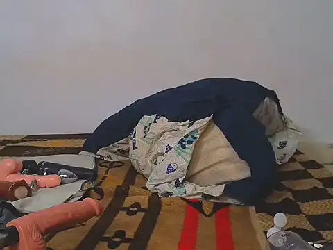 Snapshot of Cutteychiky chatting on November 26, 8:21 pm Cutteychiky online show from November 26, 8:21 pm