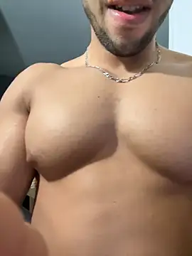 pimentfort77 online show from November 5, 11:27 pm