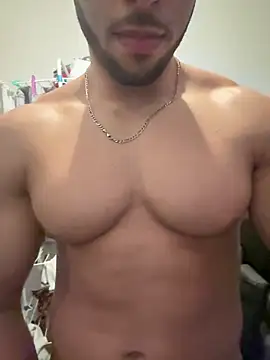 pimentfort77 online show from February 12, 10:05 pm