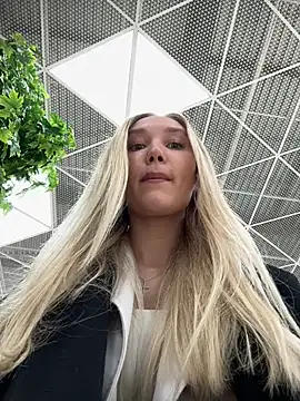 Snapshot of MariaTull chatting on February 20, 1:08 pm MariaTull online show from February 20, 1:08 pm