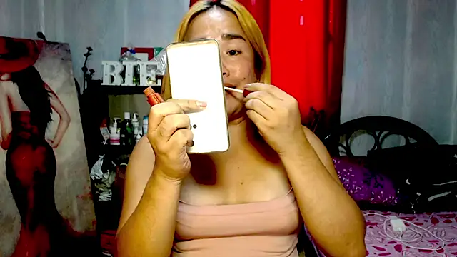 Snapshot of Bigdirtynipples chatting on February 5, 7:50 am Bigdirtynipples online show from February 5, 7:50 am