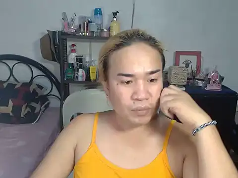 Snapshot of Bigdirtynipples chatting on November 22, 9:08 am Bigdirtynipples online show from November 22, 9:08 am