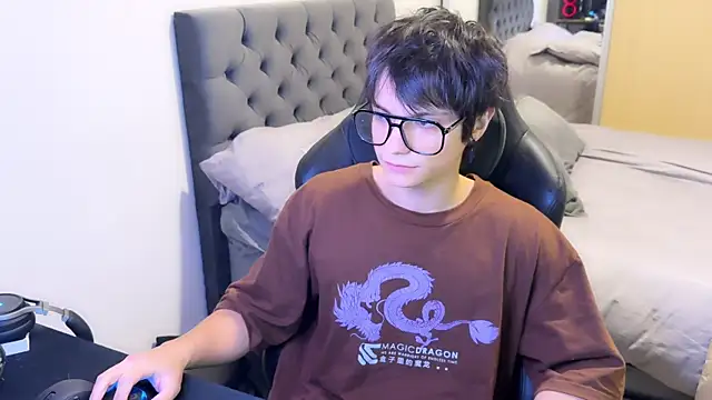 SasukeUhchiaa online show from March 11, 12:33 am