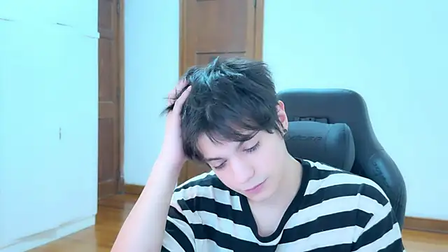 SasukeUhchiaa online show from September 14, 4:17 pm