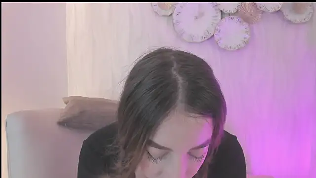Meredit Lane online show from June 18, 6:56 pm