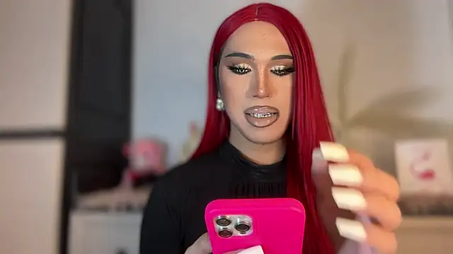 Snapshot of Ts_glamxxxx chatting on December 16, 12:59 am Ts glamxxxx online show from December 16, 12:59 am