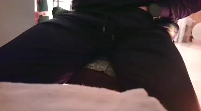 Snapshot of thebigshow_cp2022 chatting on January 17, 9:28 pm thebigshow cp2022 online show from January 17, 9:28 pm