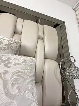 ALISSON FOXXX1 online show from December 22, 10:51 pm