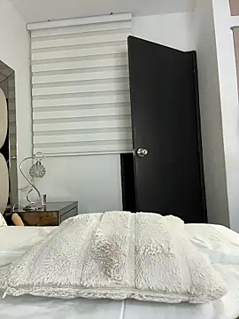 Snapshot of ALISSON_FOXXX1 chatting on June 11, 2:53 am ALISSON FOXXX1 online show from June 11, 2:53 am