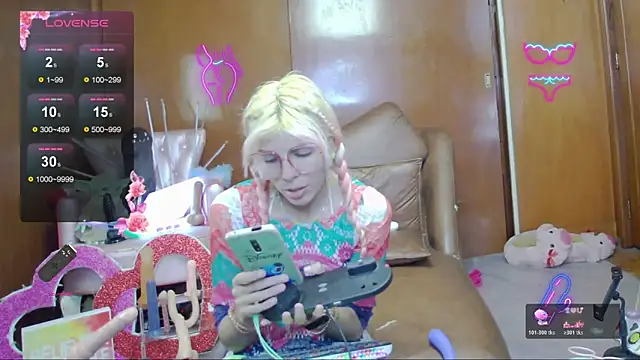 Skinygirl online show from November 20, 12:22 am