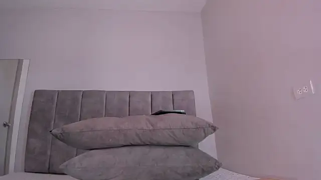 taylor suxx online show from January 15, 2:54 pm