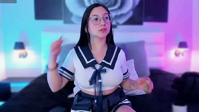 lucy neil online show from January 24, 7:07 pm