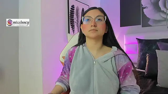 lucy neil online show from September 23, 7:06 pm