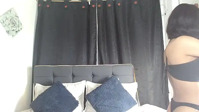 Snapshot of vaness_weet chatting on November 20, 7:46 pm vaness weet online show from November 20, 7:46 pm