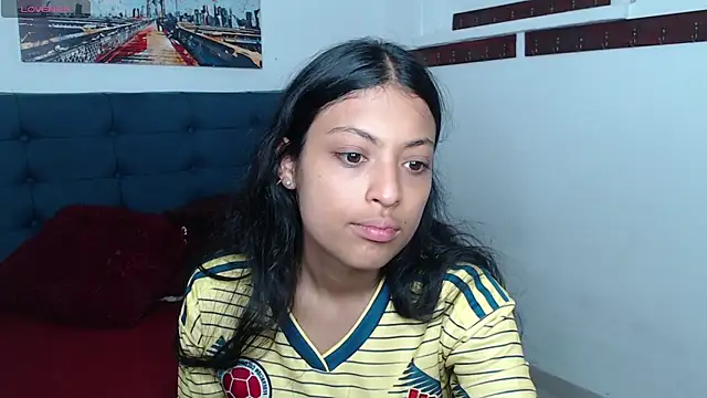 Snapshot of vaness_weet chatting on July 7, 1:59 pm vaness weet online show from July 7, 1:59 pm