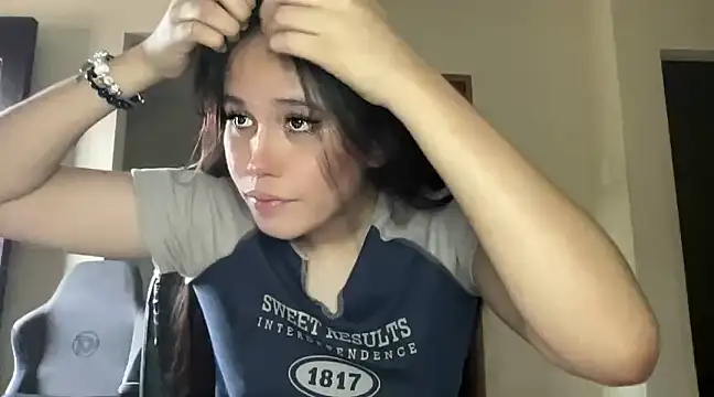 Snapshot of MeganTheRarest chatting on February 22, 7:56 am MeganTheRarest online show from February 22, 7:56 am