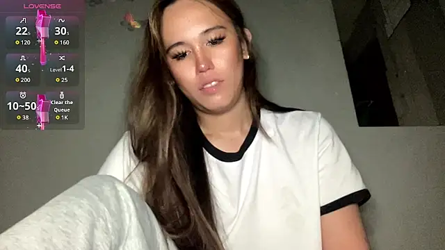 MeganTheRarest online show from June 18, 3:27 pm