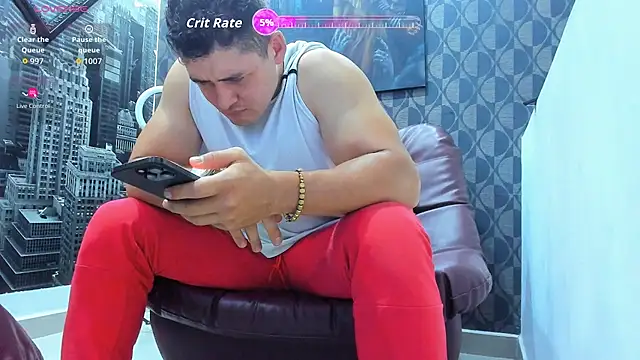 Snapshot of Leonsmoron chatting on December 13, 9:42 pm Leonsmoron online show from December 13, 9:42 pm