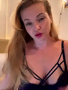 Lady  Maria online show from November 8, 4:07 pm