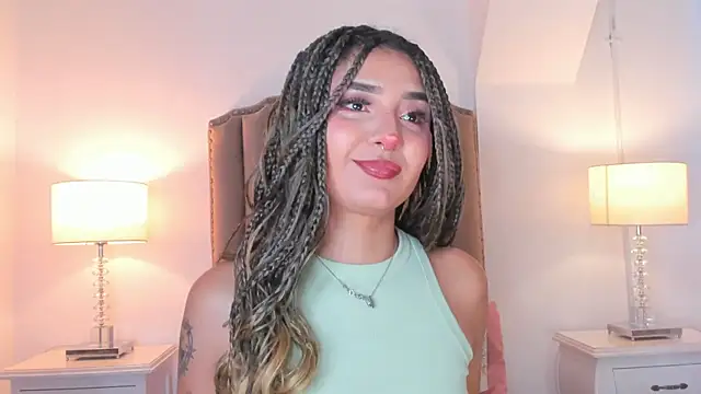 Emma Torres   online show from February 15, 11:30 am