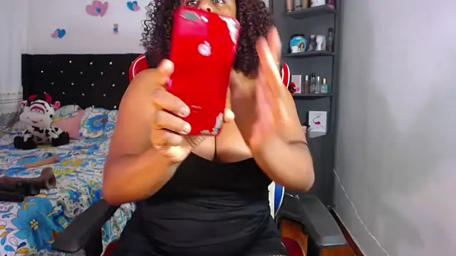 BellaKarla online show from May 15, 11:01 pm
